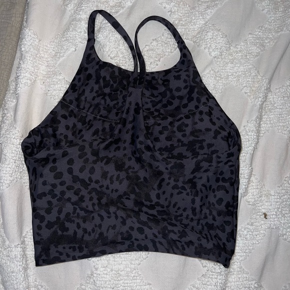 Workout tops (aerie & old navy) - Picture 3 of 4